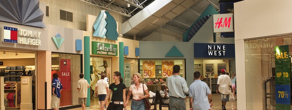 Economico - polo outlet franklin mills 